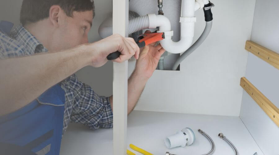 Local water heater installation in Hartsburg, IL